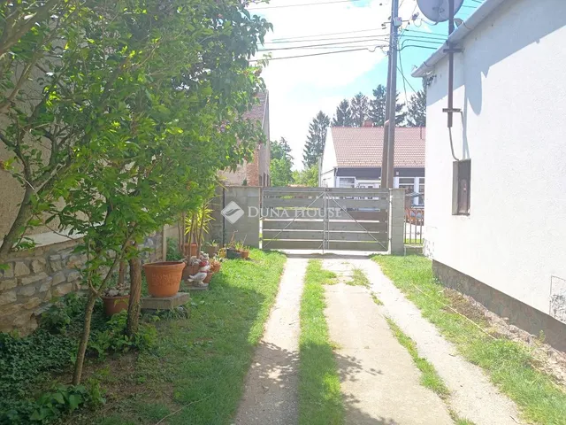 Eladó ház Zsira, Rákóczi Ferenc utca 98 nm