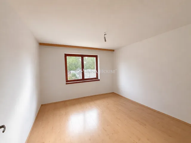 Eladó ház Máriakálnok 186 nm