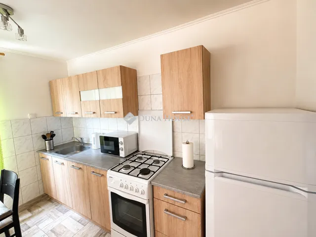 Eladó nyaraló Győr 30 nm