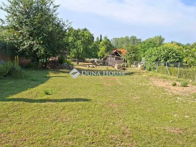 Eladó telek Dunasziget 1388 nm