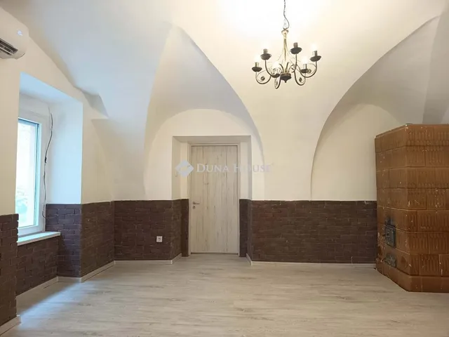 Eladó lakás Sopron, Magyar utca 38 nm