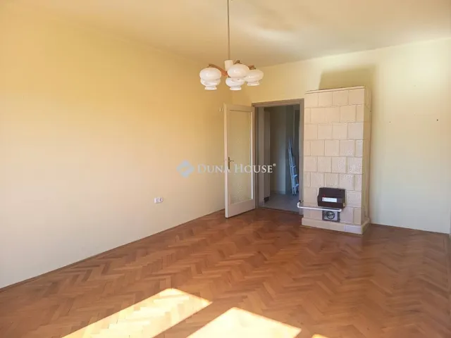 Eladó lakás Sopron, Deák tér 62 nm