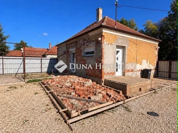 Eladó ház Rábatamási, József Attila utca 80 nm