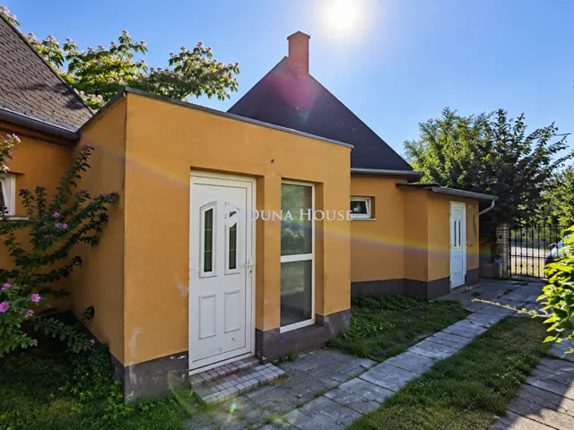 Eladó ház Dunaszeg, Kossuth Lajos utca 163 nm