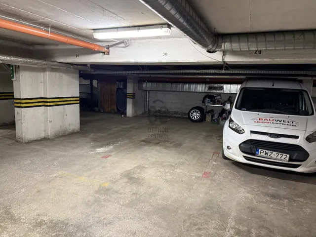 Eladó garázs Sopron, Belváros 16 nm