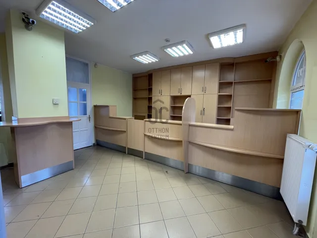 Eladó kereskedelmi és ipari ingatlan Mihályi 149 nm