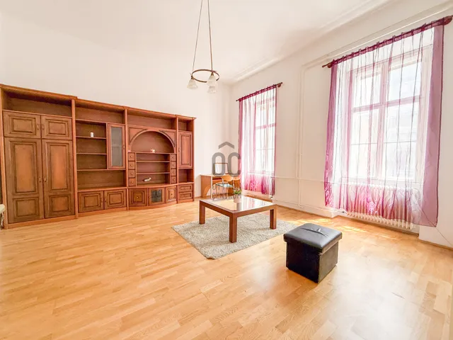 Eladó lakás Sopron, Belváros 90 nm