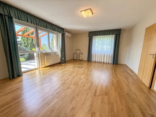 Eladó ház Sopron, Ágfalvi úti lakópark 145 nm