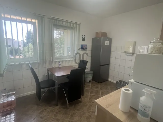 Kiadó kereskedelmi és ipari ingatlan Sopron, Győrikapu 360 nm