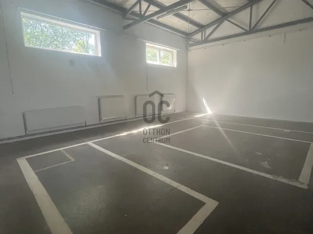 Kiadó kereskedelmi és ipari ingatlan Sopron, Győrikapu 860 nm