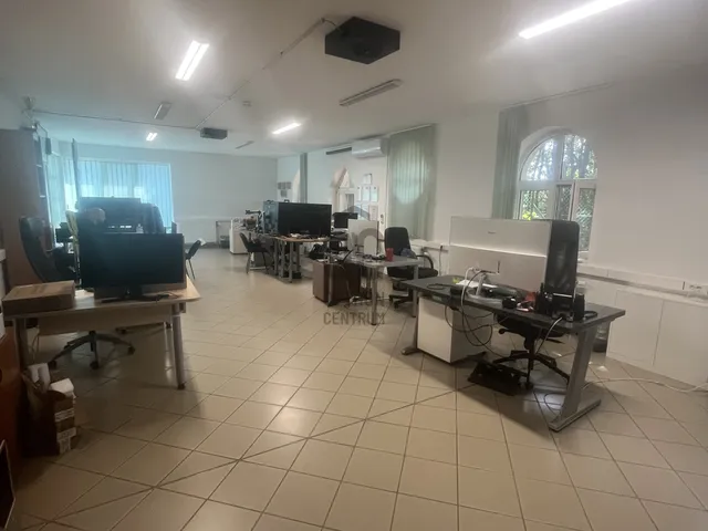 Eladó kereskedelmi és ipari ingatlan Sopron, Győrikapu 1220 nm