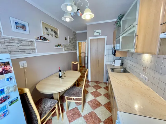 Eladó lakás Sopron, Jereván-lakótelep 62 nm