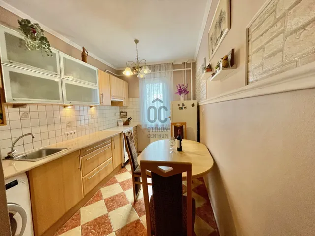 Eladó lakás Sopron, Jereván-lakótelep 62 nm