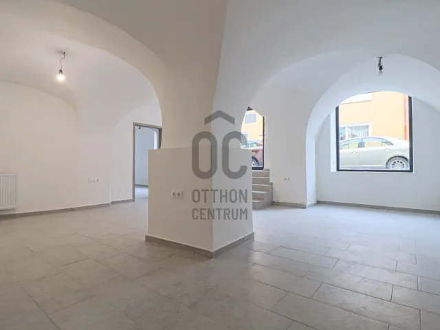 Eladó kereskedelmi és ipari ingatlan Sopron, Belváros 114 nm