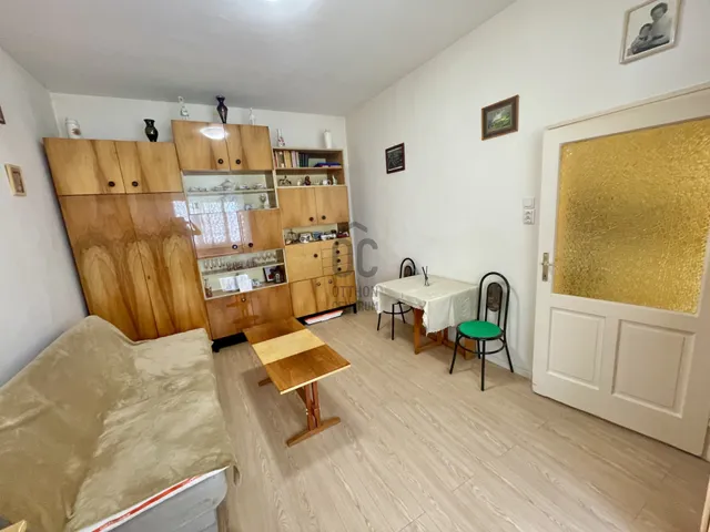Eladó lakás Sopron, Belváros 27 nm