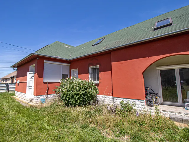 Eladó ház Répcelak 2184 nm