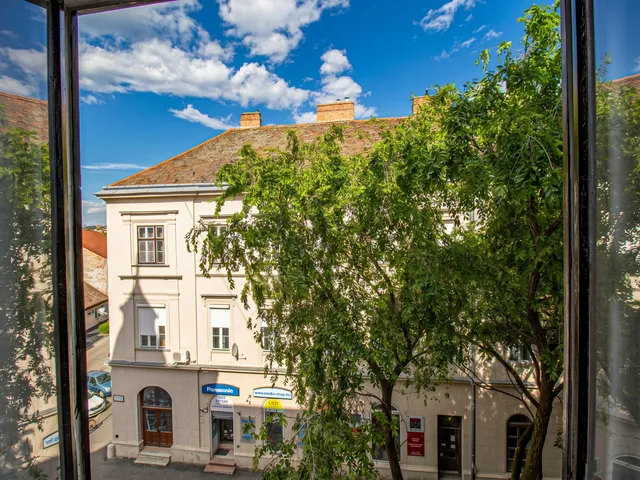 Eladó lakás Sopron, Belváros 54 nm
