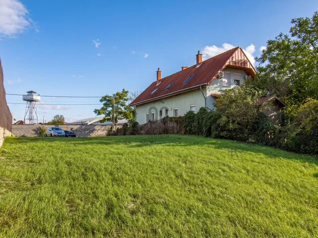 Eladó telek Sopron, Virágvölgy 1152 nm