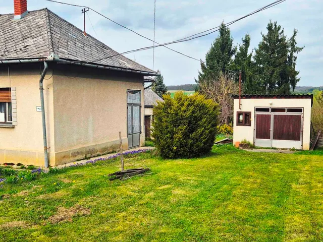 Eladó ház Kustánszeg 67 nm