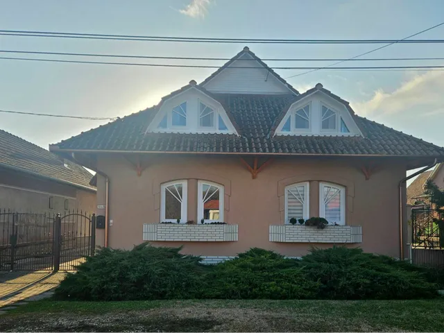 Eladó ház Gyula 135 nm