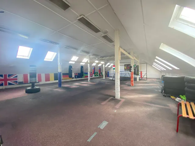 Eladó kereskedelmi és ipari ingatlan Békéscsaba 230 nm