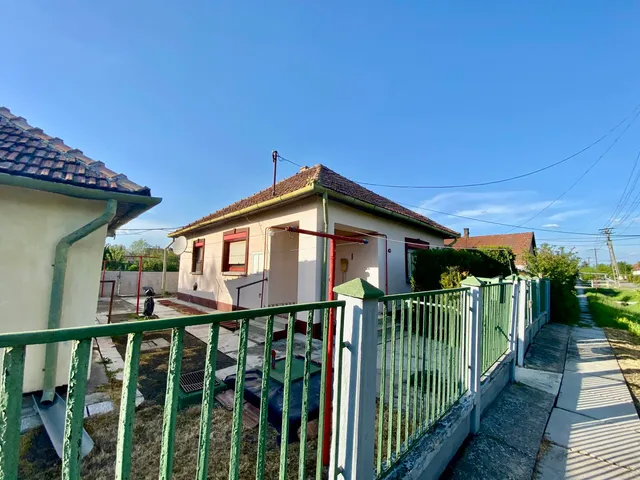 Eladó ház Sarkad 50 nm