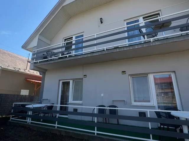 Eladó ház Balatonlelle 215 nm