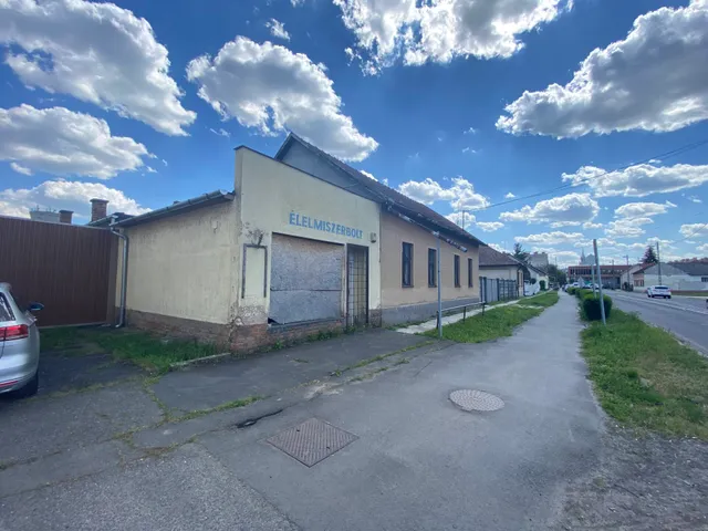 Eladó kereskedelmi és ipari ingatlan Sarkad 830 nm