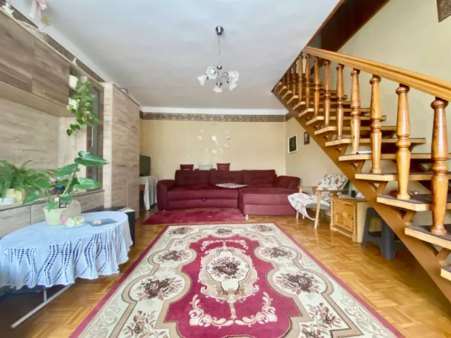 Eladó ház Mezőkovácsháza 180 nm