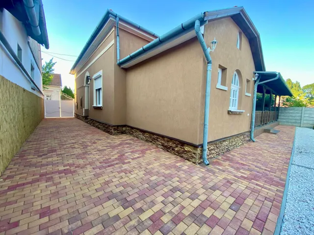 Eladó ház Békéscsaba 160 nm