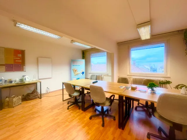 Kiadó kereskedelmi és ipari ingatlan Szeged 65 nm