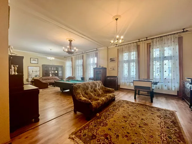 Eladó ház Gyula 284 nm