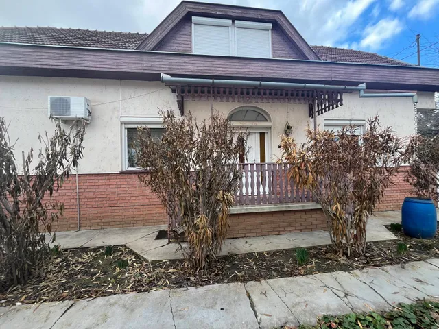 Eladó ház Gyula 160 nm