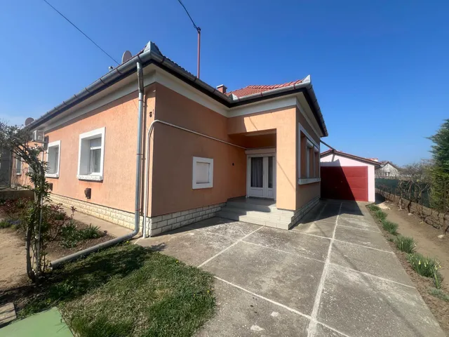 Eladó ház Orosháza 90 nm