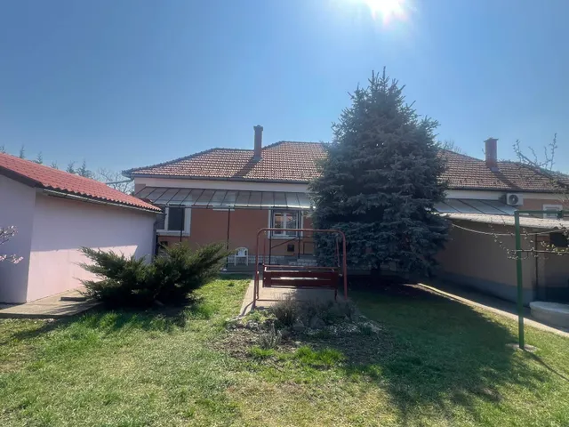 Eladó ház Orosháza 90 nm