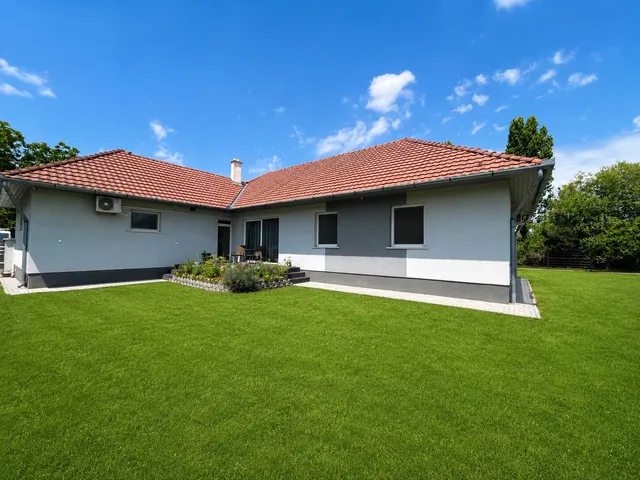 Eladó ház Békéscsaba 170 nm