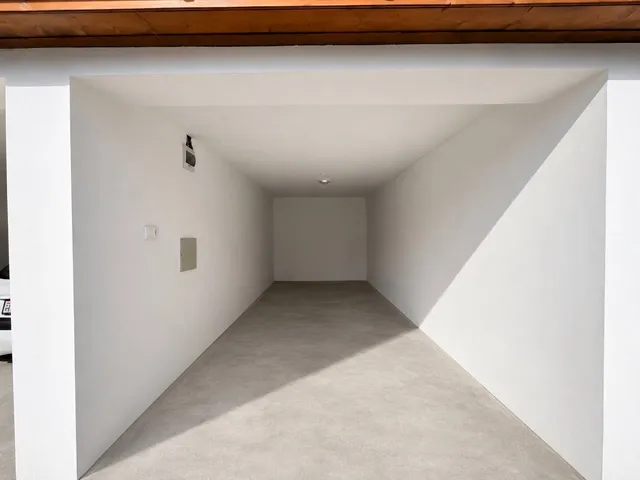 Eladó garázs Békéscsaba 18 nm
