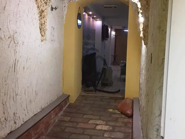 Eladó kereskedelmi és ipari ingatlan Budapest IX. kerület, Belső Ferencváros 147 nm