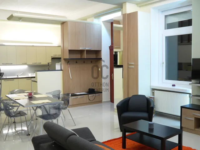 Eladó lakás Budapest VIII. kerület, Palotanegyed 84 nm