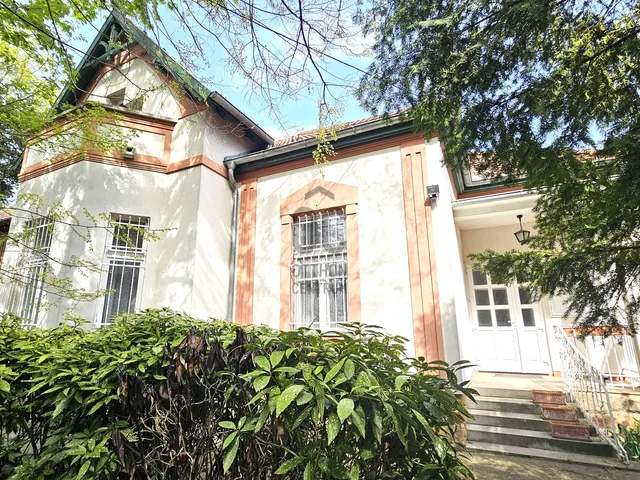 Eladó ház Budapest XVI. kerület, Mátyásföld 230 nm