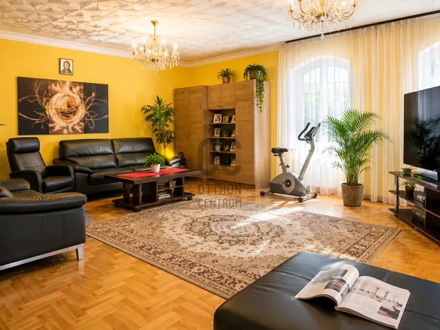Eladó ház Budaörs 450 nm