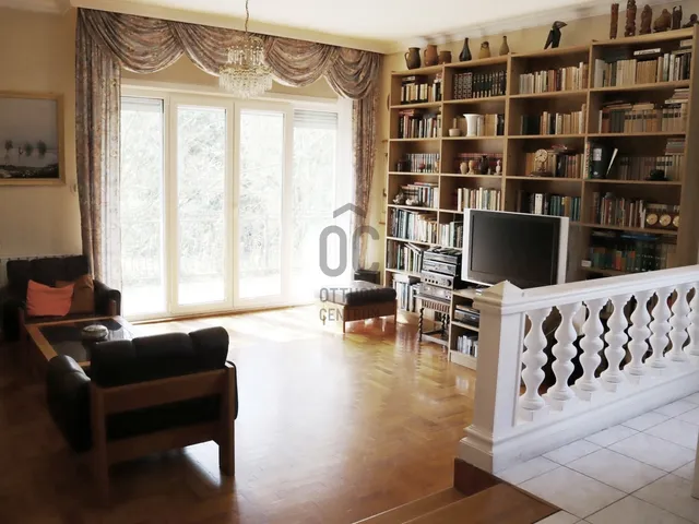 Eladó ház Budakalász 260 nm