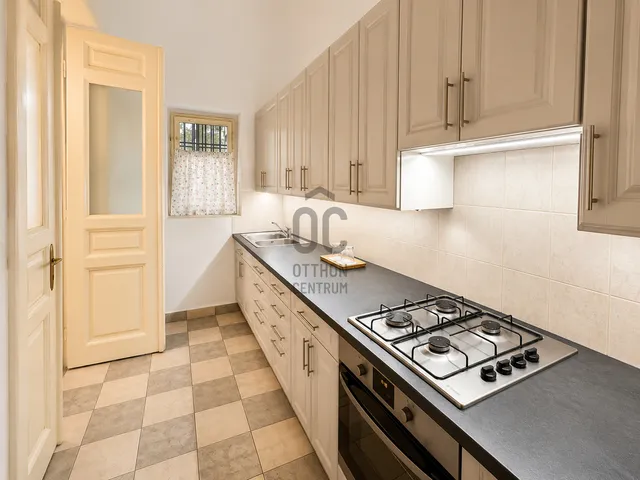Eladó lakás Budapest VIII. kerület, Palotanegyed 92 nm