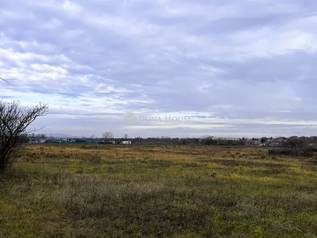 Eladó telek Szigetszentmiklós 1794 nm