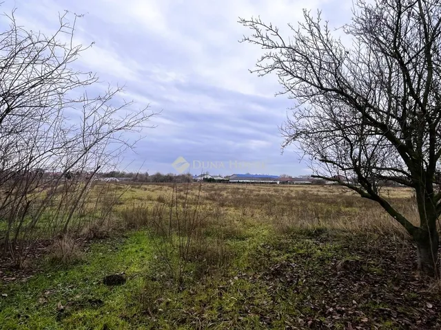 Eladó telek Szigetszentmiklós, Felsőtag utca 1794 nm