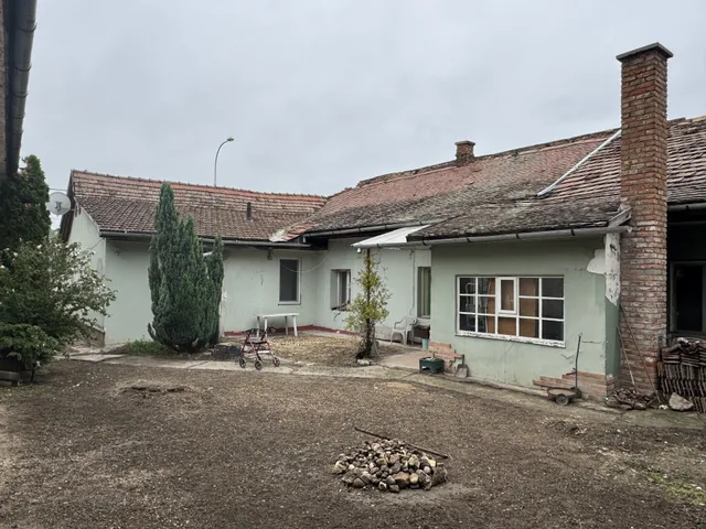 Eladó ház Pomáz 127 nm