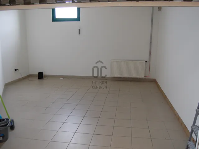 Kiadó kereskedelmi és ipari ingatlan Bük 19 nm