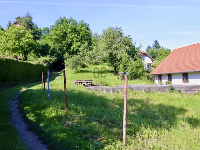 Eladó telek Kőszeg 1956 nm