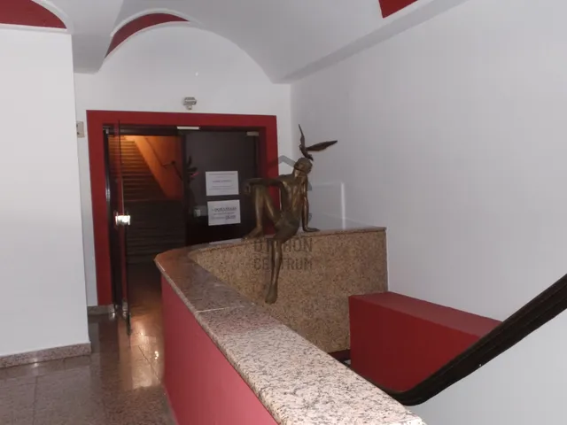 Kiadó kereskedelmi és ipari ingatlan Szombathely, Belváros 18 nm