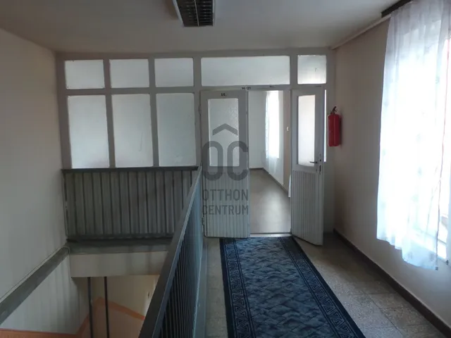 Kiadó kereskedelmi és ipari ingatlan Szombathely, Belváros 18 nm